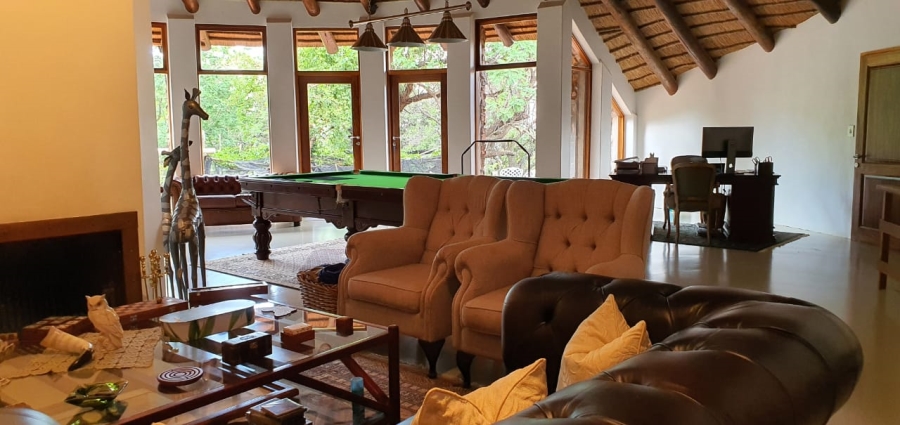 5 Bedroom Property for Sale in Broederstroom North West